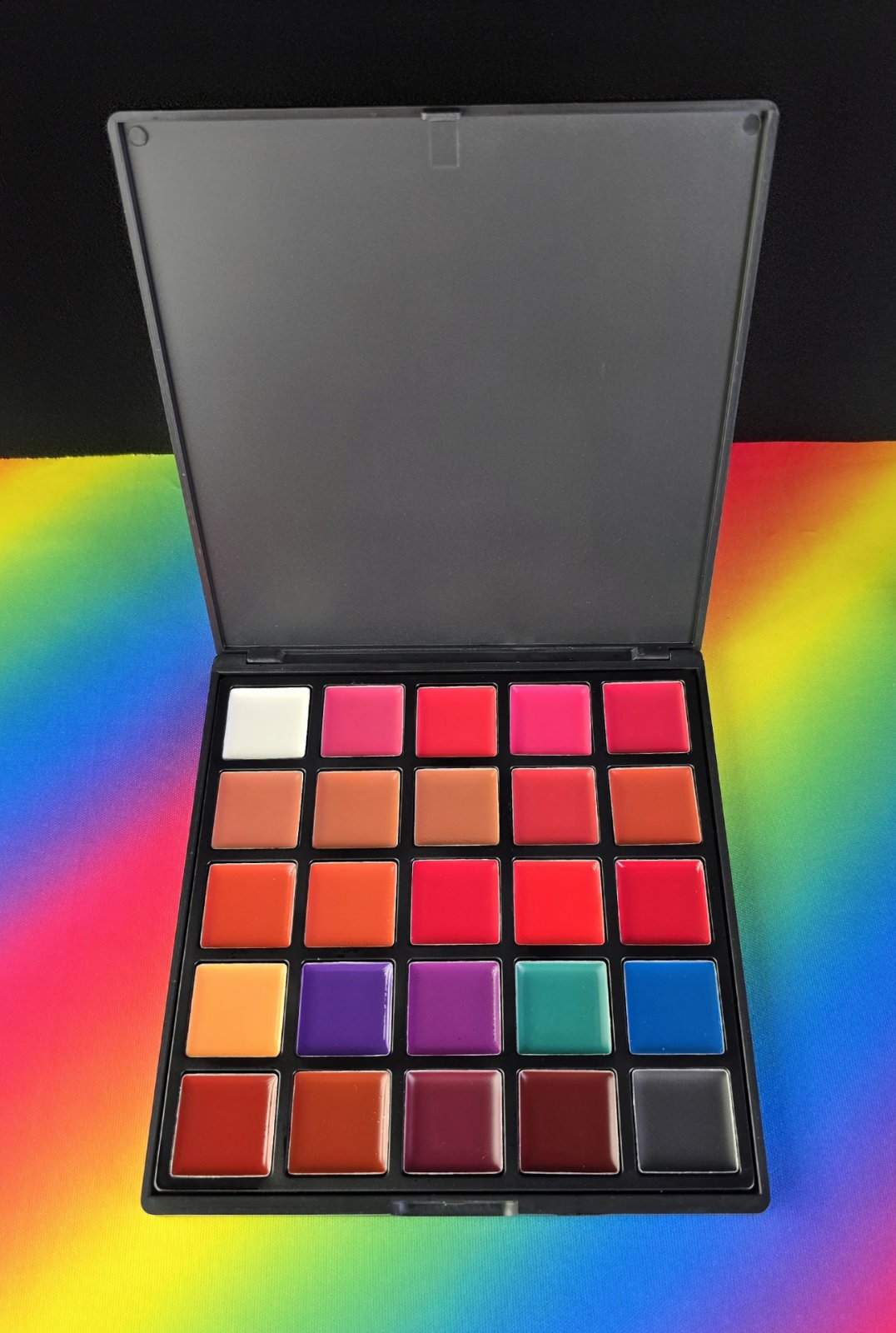25-Pan Multi-Use Cream Color Palette — view 2